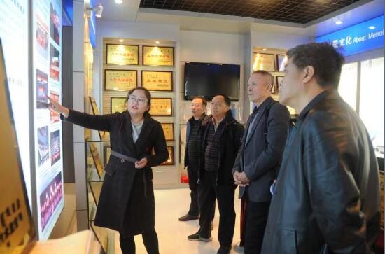 1541735082834610.jpg 1541735082834610.jpg